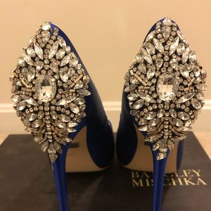 Kiara Crystal Back Open Toe Pump
BADGLEY MISCHKA COLLECTION